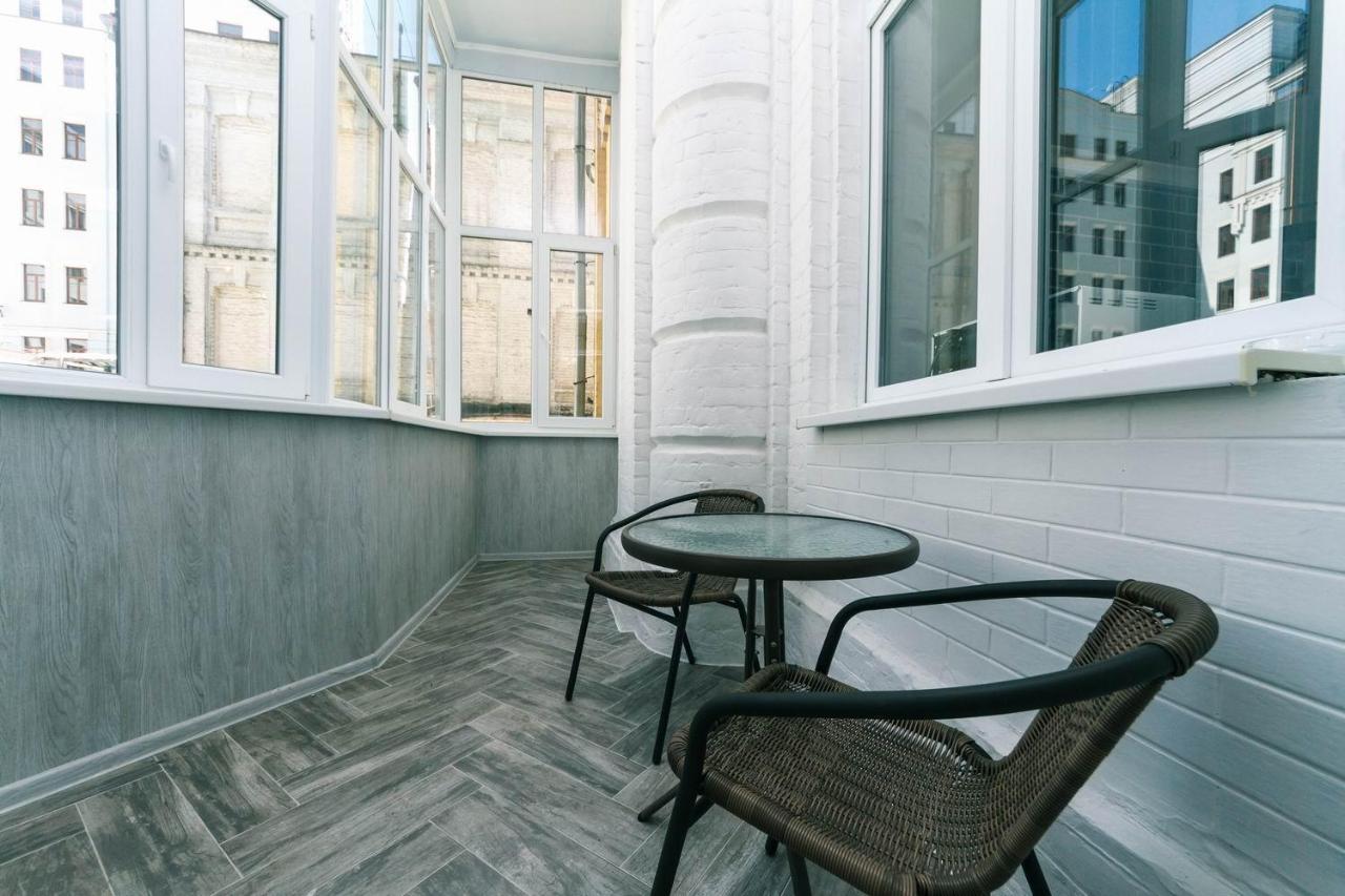 VIP near Premier Palace&Arena city Kiev Exterior foto